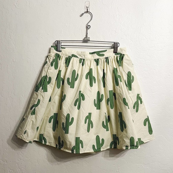 ModCloth Cactus Skater Skirt Mini Cotton Ivory Medium - Picture 1 of 5